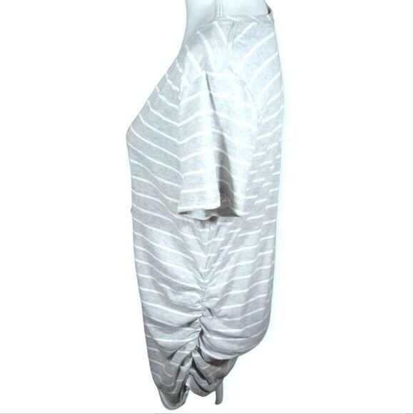 ISABEL MATERNITY BY INGRID & ISABEL GRAY & WHITE STRIPE V-NECK T-SHIRT SZ.L NWT - Picture 5 of 8